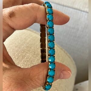 Vintage Turquoise Blue stone and silver plated elastic Bracelet